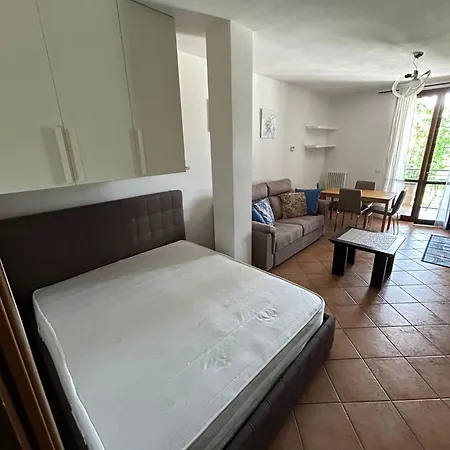 Monolocale A Apartment *